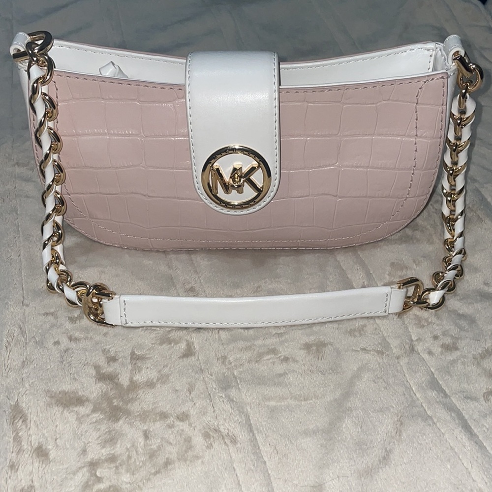 Online exclusive Michael Kors leather purse! Used once, brand new!!